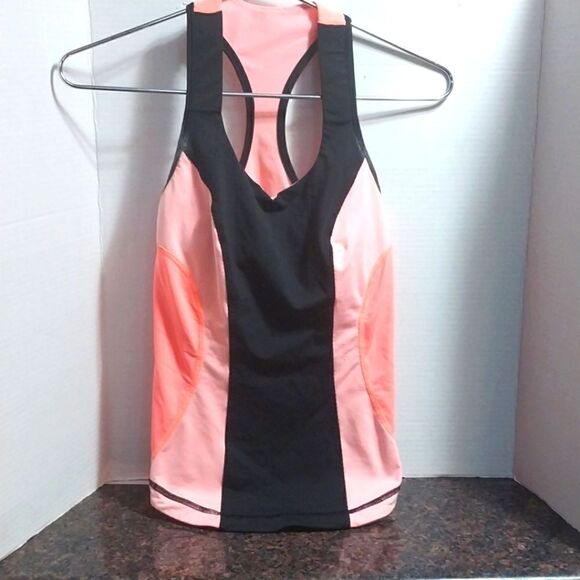 LuluLemon Racer Back Top... - Picture 1 of 5
